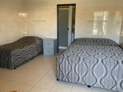 Top 1 Motel - Hotel Accommodation 1