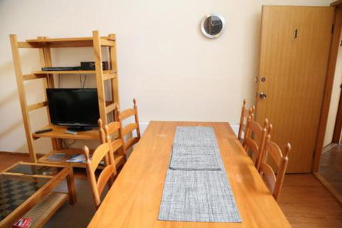 Whispering Pines 2 - Hotel Accommodation 3