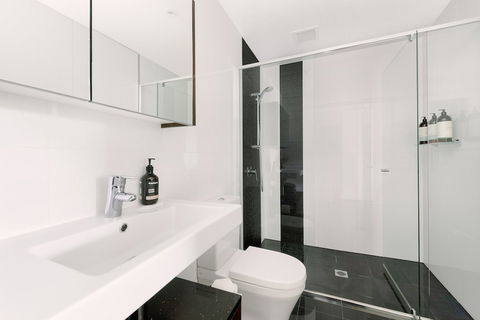 Birch Apartments - Hotel Accommodation 6