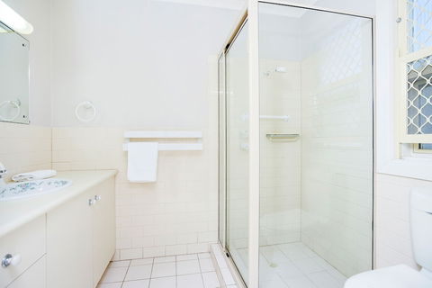 Salt - - Hotel Accommodation 4