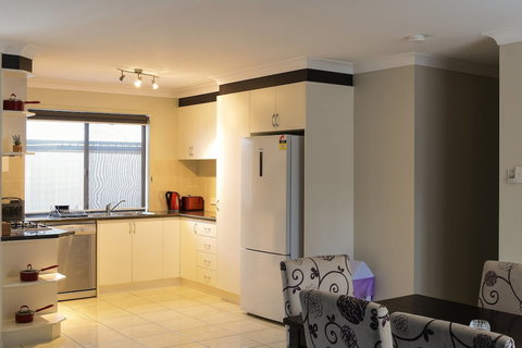 Atricom Apartments Australia - Hotel Accommodation 4