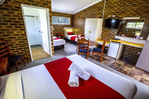 Apple & Grape Motel - Hotel Accommodation 3