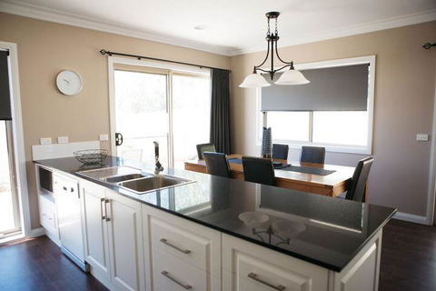 Bell's Cottage Collective - Hotel Accommodation 5