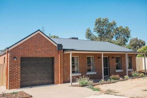 Bell's Cottage Collective - Hotel Accommodation 4