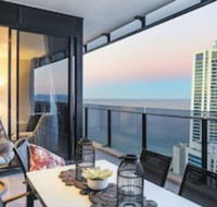 Cavill Avenue Luxury Private Apartments - Hotel Accommodation