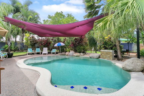 Trinity Breezes At Trinity Beach - Hotel Accommodation 0