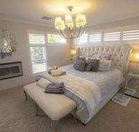 Magnificent Beach Retreat - Hotel Accommodation