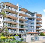 Crystal Waters Picnic Point - Hotel Accommodation