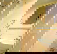 Snowdragon - Hotel Accommodation