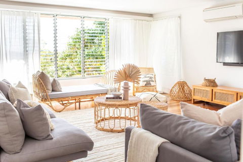 Akoakoa Sunrise Beach - Hotel Accommodation 1