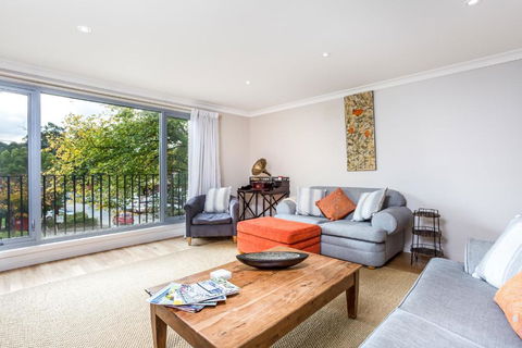 Paris On Maroondah - Hotel Accommodation 4
