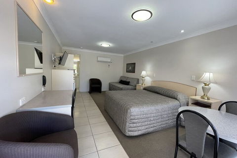 Crows Nest Motel - Hotel Accommodation 6