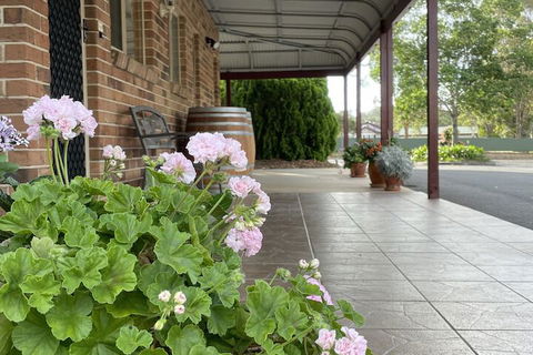 Crows Nest Motel - Hotel Accommodation 2