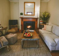 Apple Cottage Orange NSW - Hotel Accommodation