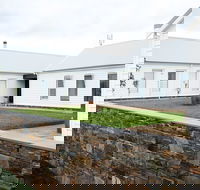 Flynns Hill - Hotel Accommodation