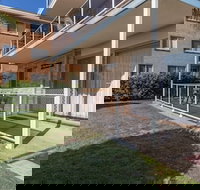 Castaways Unit 1 17 Shoal Bay Road - Hotel Accommodation