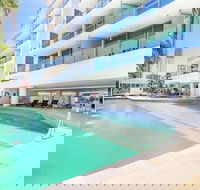 Modern Apartment with Resort Style Living - Hotel Accommodation