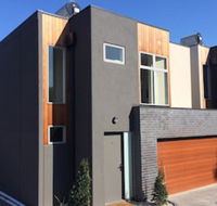 Close To Airport City  Shops - Hotel Accommodation