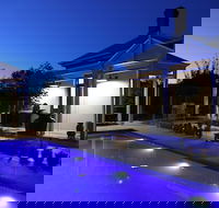 Hollidge House Apartments - Hotel Accommodation