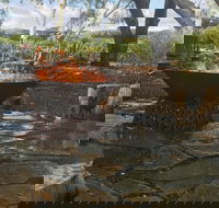 Azalea Cedar-Rose Villa - Hotel Accommodation