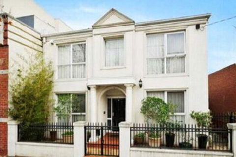 15 Charles Abbotsford Mansion - Hostel - Hotel Accommodation 0