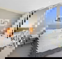 Holiday Holiday - H Residence Apartments - Hotel Accommodation