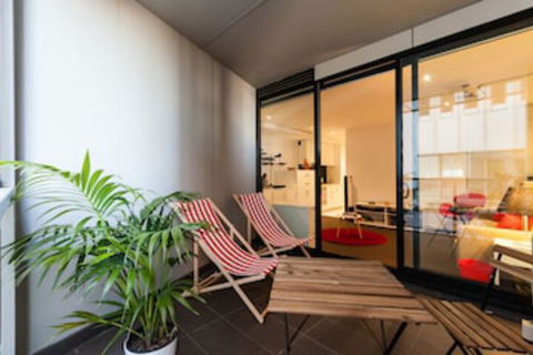 CLARK, 1BDR Melbourne Apartment - Hotel Accommodation 0