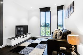 ESTHER, 2BDR South Yarra Apartment - Hotel Accommodation 0