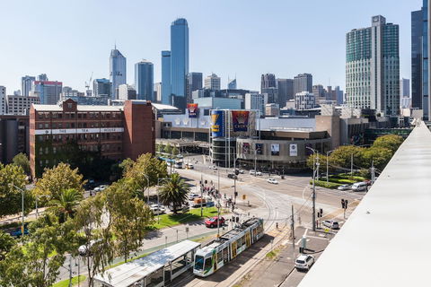 PIPER, 1BDR Southbank Apartment - Hotel Accommodation 1