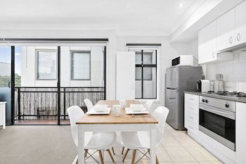 SIENNA, 1BDR South Melbourne Apartment - Hotel Accommodation 0