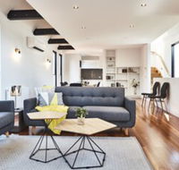 3 Level Architecturally Designed House - Hotel Accommodation