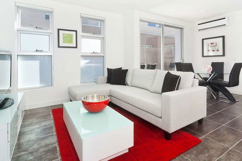 Classy Central Caulfield - Hotel Accommodation 2