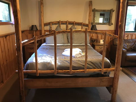 Cradle Mountain Highlanders Cottages - Hotel Accommodation 2
