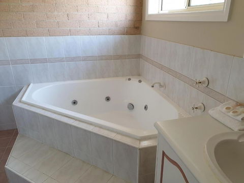 Blayney Central Motel - Hotel Accommodation 6
