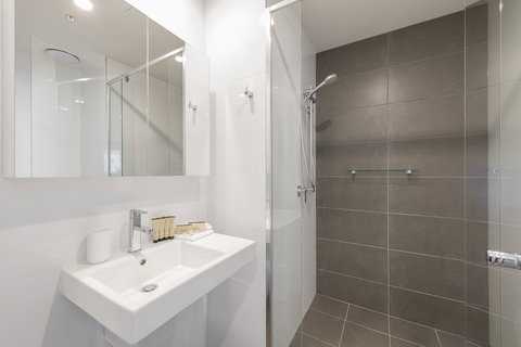 Astra Apartments Newcastle East - Hotel Accommodation 1