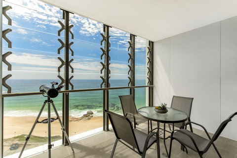 Astra Apartments Newcastle East - Hotel Accommodation 5