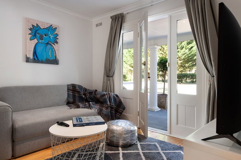 The Pond House Trentham - Hotel Accommodation 5