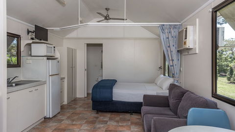 NRMA Woodgate Beach Holiday Park - Hotel Accommodation 4