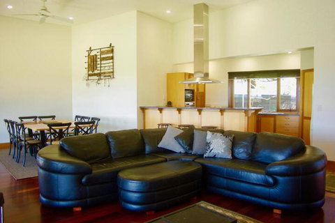 Scobie Lane Retreat - Hotel Accommodation 5