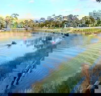 Marina View Apartment on the Maribyrnong River Melbourne - Hotel Accommodation
