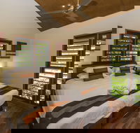 Pure Magnetic Villa 2 - Hotel Accommodation