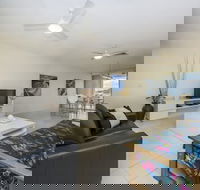 1 Bright Point Apartment 1405 - Hotel Accommodation