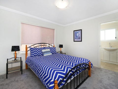 Ocean Breeze 41 Kurrawyba Avenue Terrigal - Hotel Accommodation 2