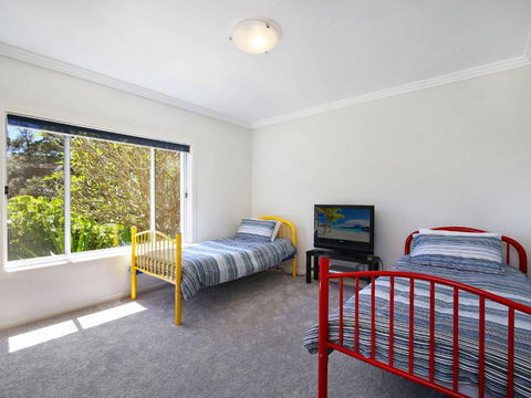 Ocean Breeze 41 Kurrawyba Avenue Terrigal - Hotel Accommodation 1