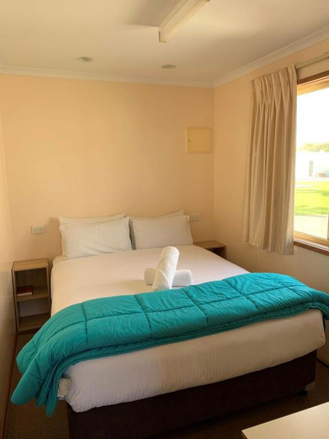 Christies Beach Tourist Park - Hotel Accommodation 2