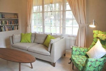 La Maisonette - Gorgeous 2 Bedroom - Hotel Accommodation 2