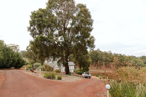 Nannup Hideaway - Hotel Accommodation 1