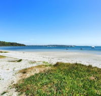 Waterfront at Sunset Boulevard Soldiers Point - Hotel Accommodation
