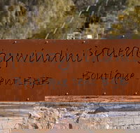 Squeaky Windmill - Hotel Accommodation