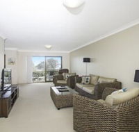 TRADEWINDS 1 - Hotel Accommodation